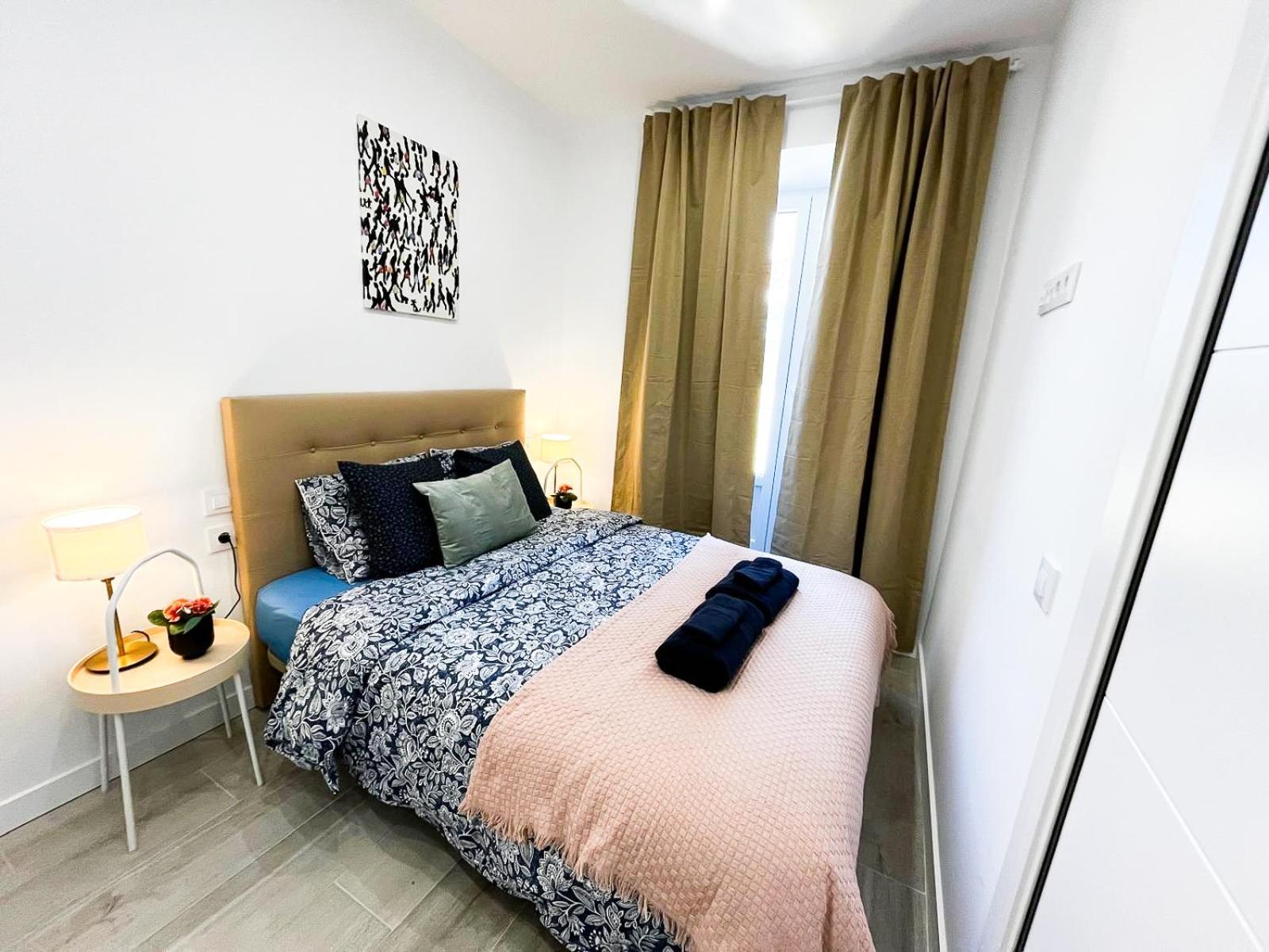 Madrid Private Rooms - Ferrer Экстерьер фото